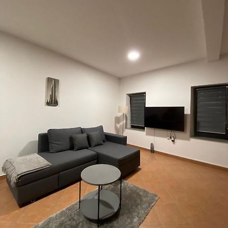 Apartman City リヴノ エクステリア 写真