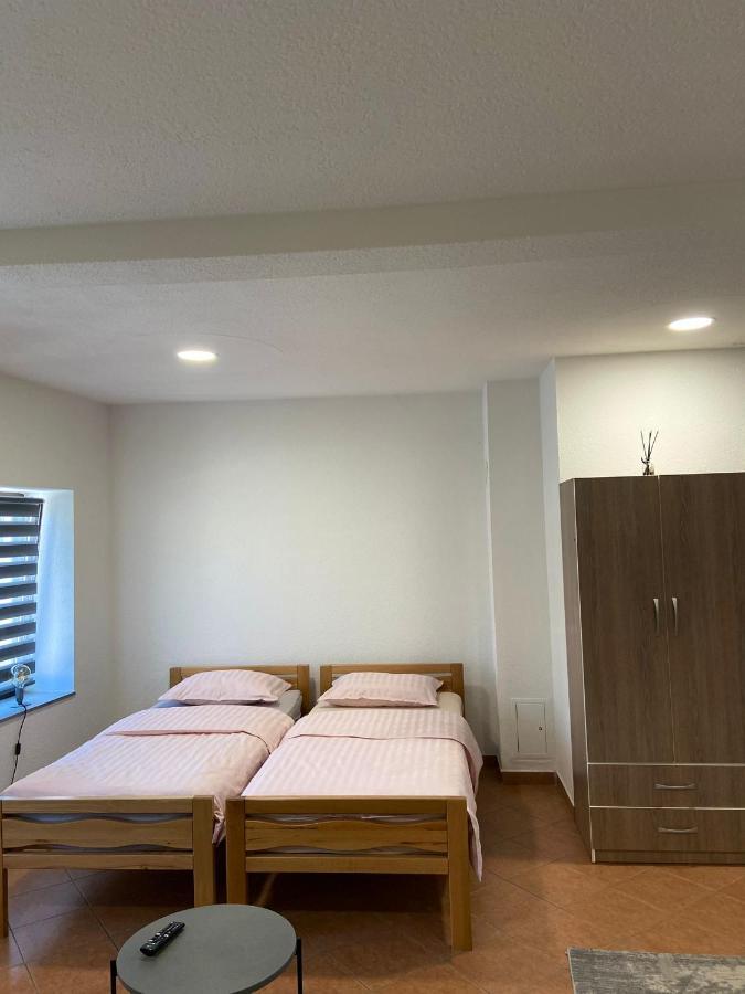 Apartman City リヴノ エクステリア 写真